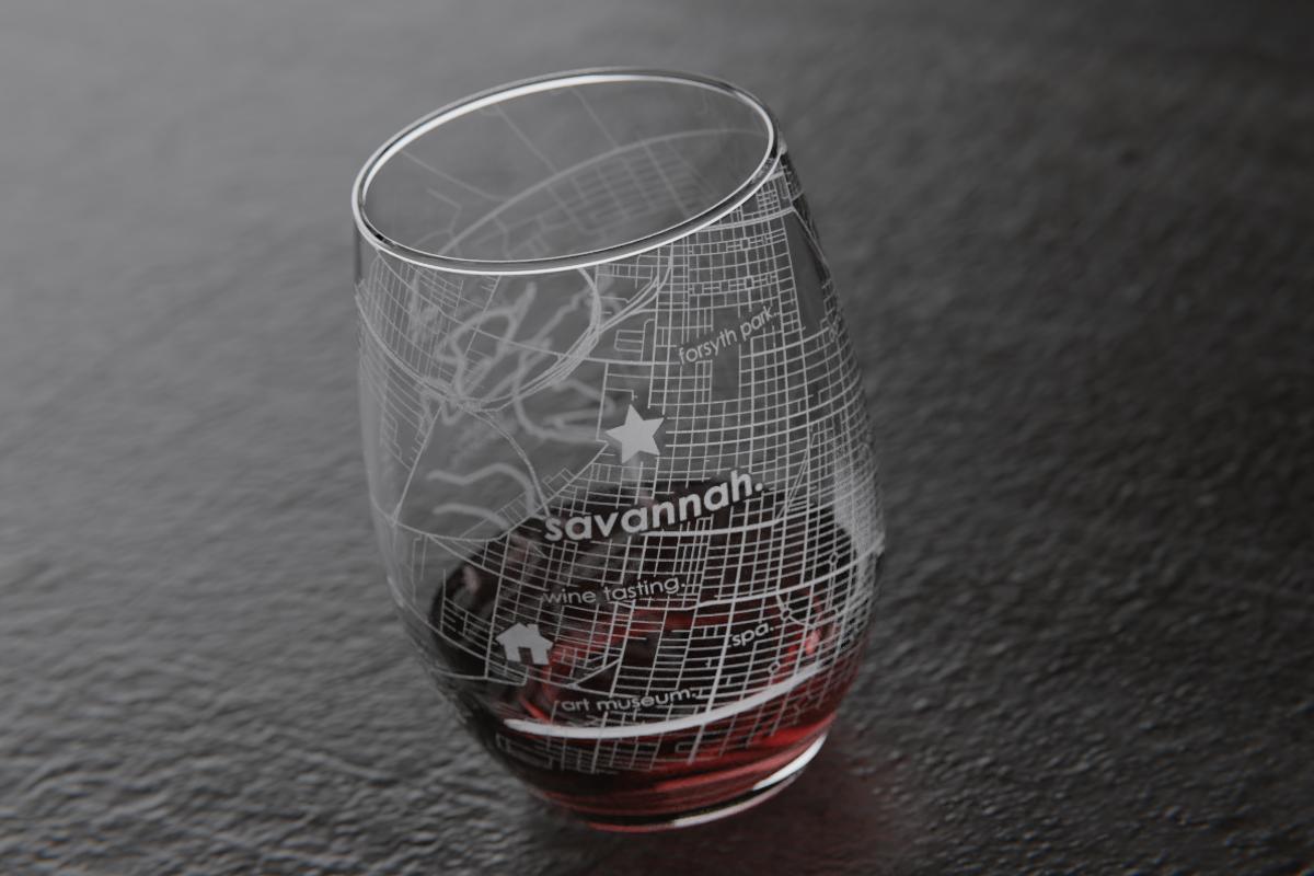 Bat Colony Etched Stemless Wine Glass