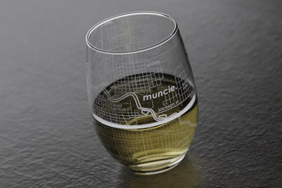 Custom etched stemless wine glass