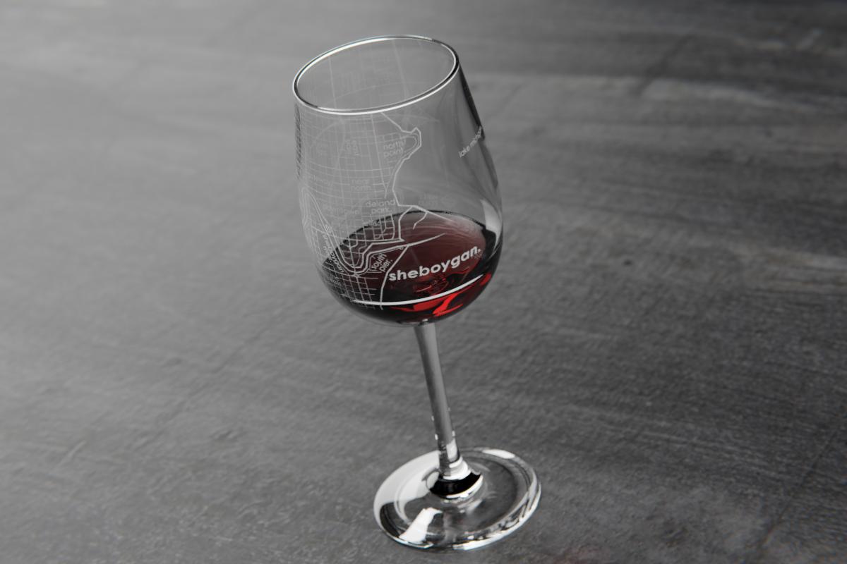 Etched Balloon Red Wine Glass Wine Lover Gift - Home Wet Bar